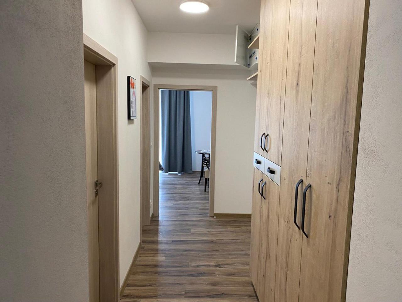 Апартаменты Perla Hradce 101 Градец-Кралове Экстерьер фото